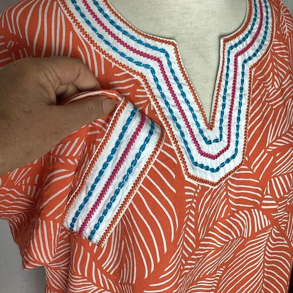 John Mark Split Neck Pull-On Top Blouse Embroidered Trim Women’s Medium - Picture 5 of 10